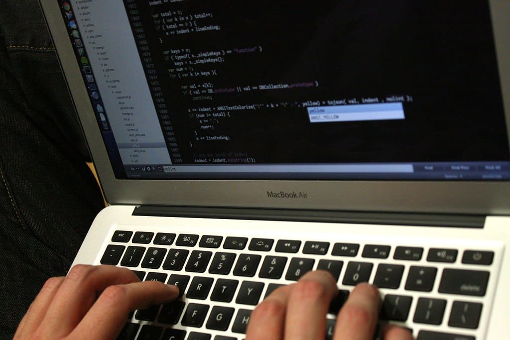 Espionnage économique : une menace sous-estimée pour l’industrie européenne